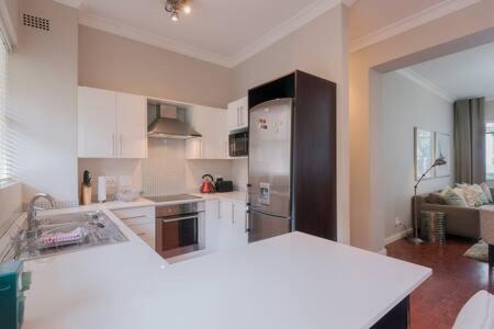 Modern Apartment In Rosebank Johannesbourg Extérieur photo